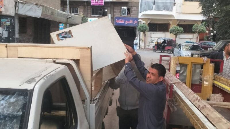 رئيس حى الأميرية تتابع شكاوى المواطنين من اشغالات