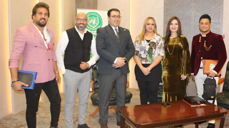 تكريم الشيخ أحمد العبيكان بالدكتوراه الفخرية من كامبريدج بالقاهرة