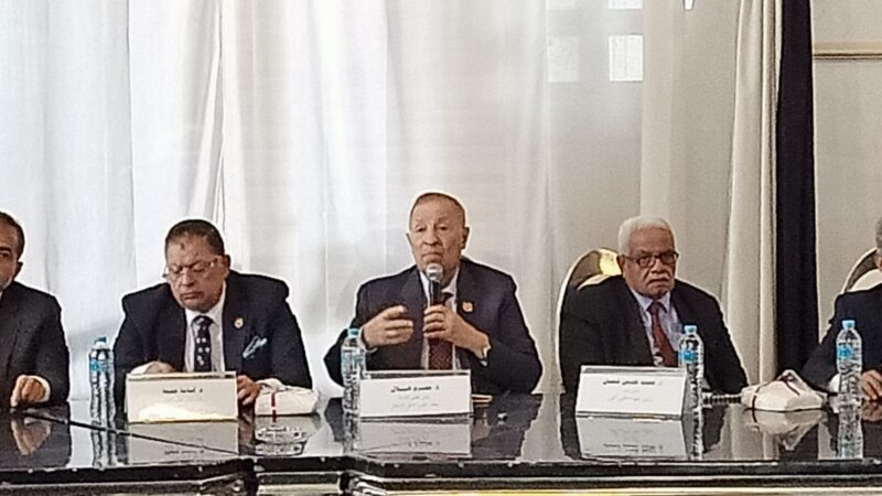 محافظ أسيوط واتحاد المستثمرين يطلقان «استراتيجية مبتكرة» لتحقيق نهضة شاملة بالصعيد