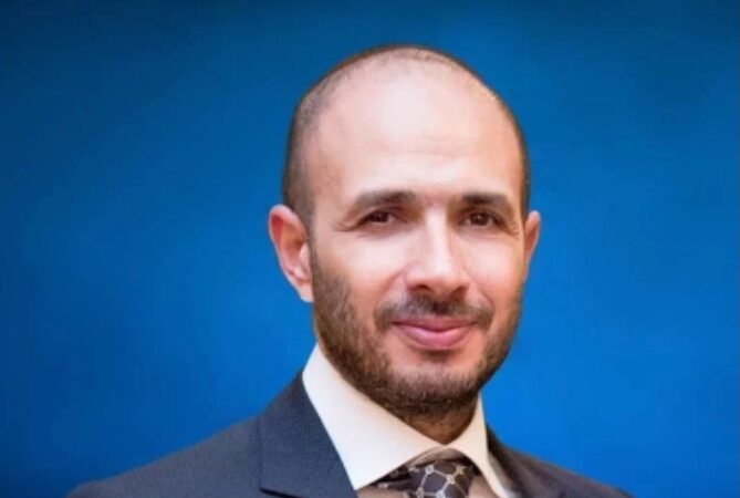 خالد الطوخي يهنئ الدكتور عبد العزيز قنصوة بتوليه حقيبة التعليم العالي ويوجه الشكر للدكتور أيمن عاشور