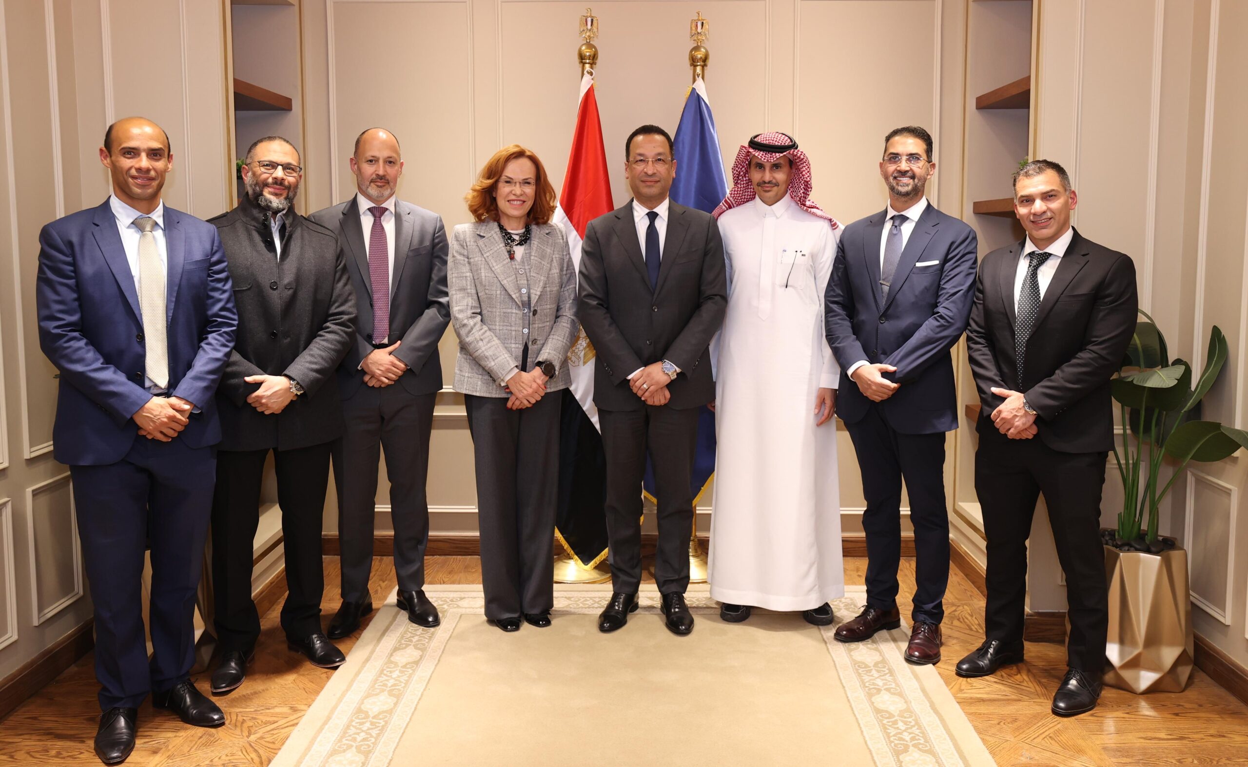 وزير الاتصالات يبحث مع الرئيس الإقليمي لشركة SAP لمنطقة أوروبا والشرق الأوسط وأفريقيا تعزيز استثمارات الشركة العالمية في مصر