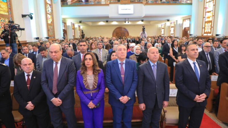 محافظ القاهرة يشهد إحتفال الطائفة الإنجيلية بعيد القيامة فى الكنيسة الإنجيلية بمصر الجديدة