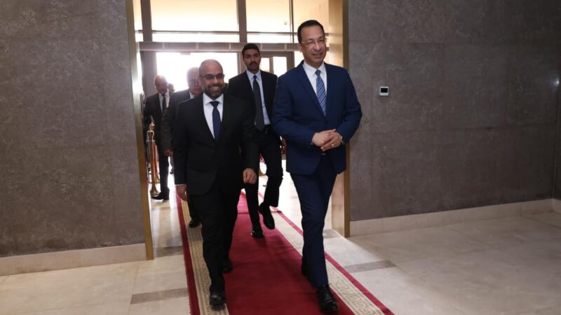 وزير الاتصالات يبحث مع نظيره اليمني تعزيز التعاون المشترك في مجالات التحول الرقمي وبناء القدرات الرقمية