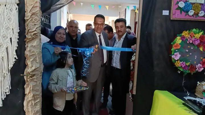 نائب مركز طنطا يشارك في افتتاح  معرض التربية الفنية بإدارة غرب طنطا التعليمية