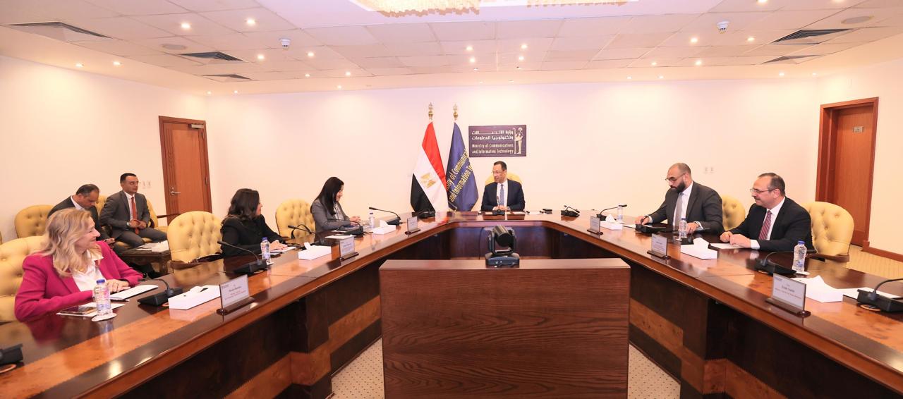 وزير الاتصالات يبحث مع الممثل المقيم لبرنامج الأمم المتحدة الإنمائي في مصر  تعزيز الشراكة في مجالات التحول الرقمي