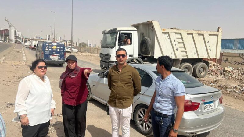 نائب محافظ القاهرة للمنطقة الشرقية تتابع رفع كفاءة شارع_خلف سوق العبور السلام ثان