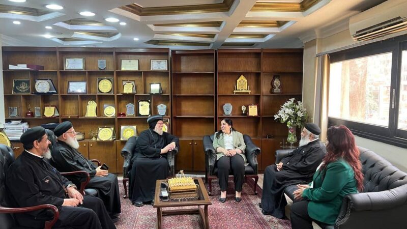 “نائب محافظ القاهرة للمنطقة الشرقية تستقبل وفد الكنيسة الأرثوذكسية لتقديم التهنئة بمناسبة عيد الأضحي المبارك”