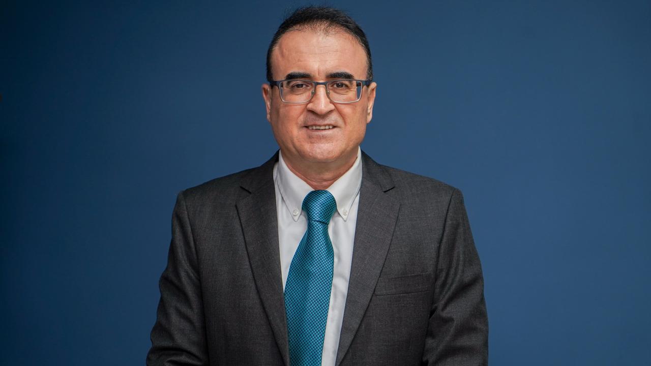 سباق الذكاء الاصطناعي يصل إلى الشركات العربية.. و”الأهرام” تطرح الأسئلة الصعبة