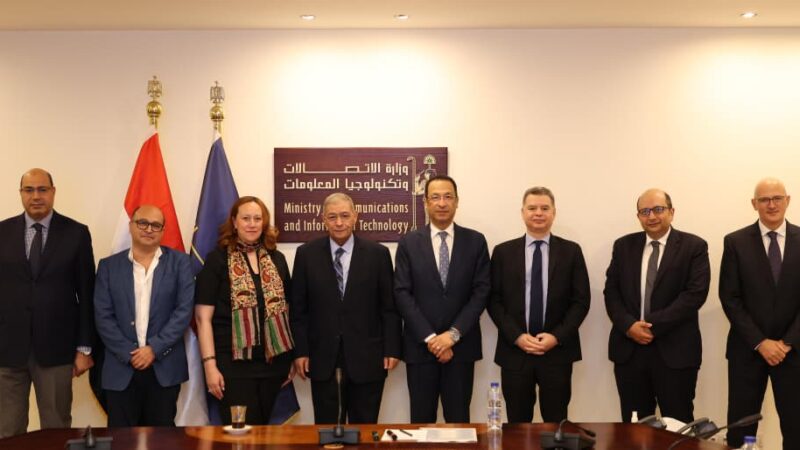 وزير الاتصالات يبحث مع الشعبة العامة للاقتصاد الرقمي والتكنولوجيا تعزيز التعاون لدعم الشركات الناشئة وتطوير بيئة ريادة الاعمال وتنمية التجارة الرقمية