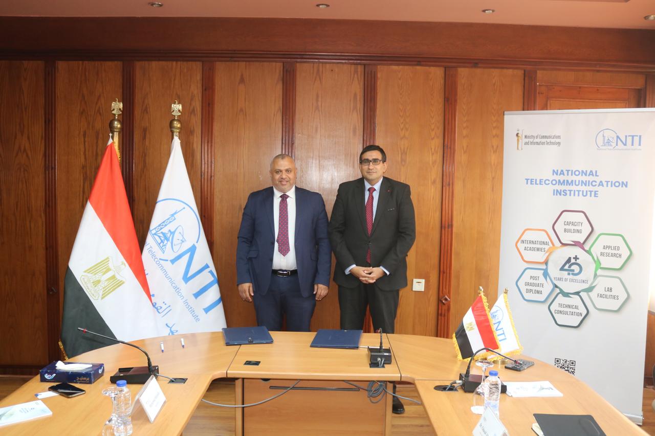 المعهد القومي للاتصالات (NTI) يوقع بروتوكول تعاون مع شركة اوبليسكى الدولية Obeliski لتدريب الشباب وتأهيلهم لسوق العمل فى مجالات الذكاء الاصطناعي