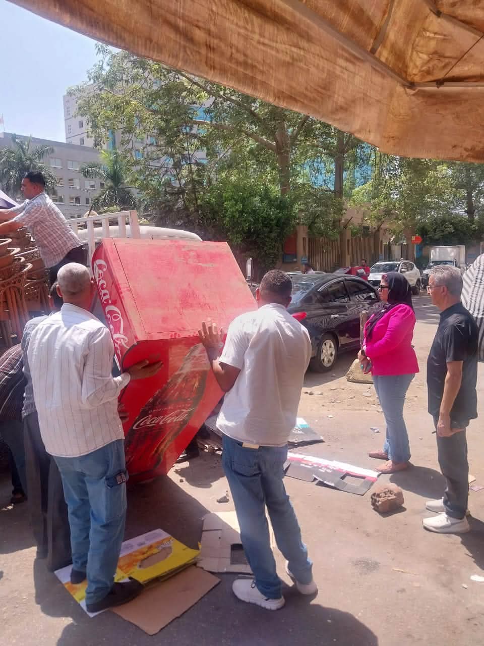 رئيس حي الأميرية توجه بشن حملة مكبرة لرفع كافة الإشغالات والتعديات