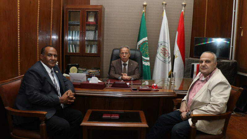 “الأطباء العرب”: فتح صفحة جديدة عنوانها العمل المشترك وأبوابنا مفتوحة أمام الجميع