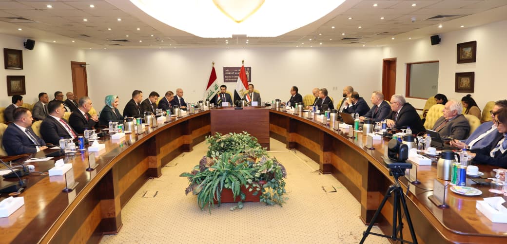 وزير الاتصالات يبحث مع نظيره العراقي تعزيز التعاون في مجالات التحول الرقمي والبنية التحتية الرقمية