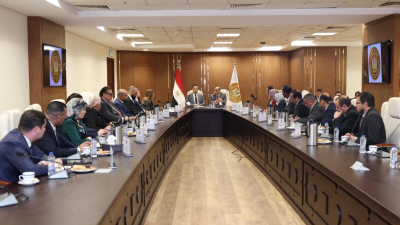 وزيرا الاتصالات والعمل يشهدان توقيع مذكرة تفاهم للتعاون في التطوير المؤسسي الرقمي لوزارة العمل وبناء القدرات الرقمية